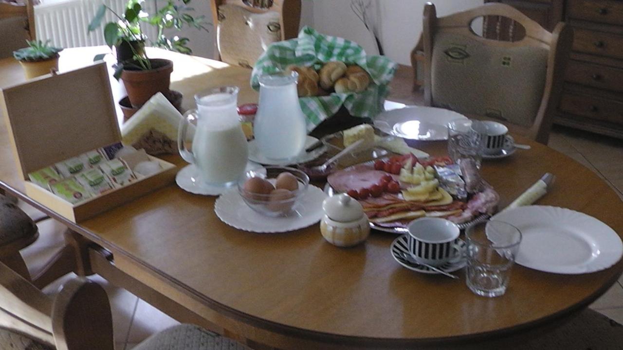 Malomkerek Vendeghaz Bed and Breakfast Fertőboz Buitenkant foto