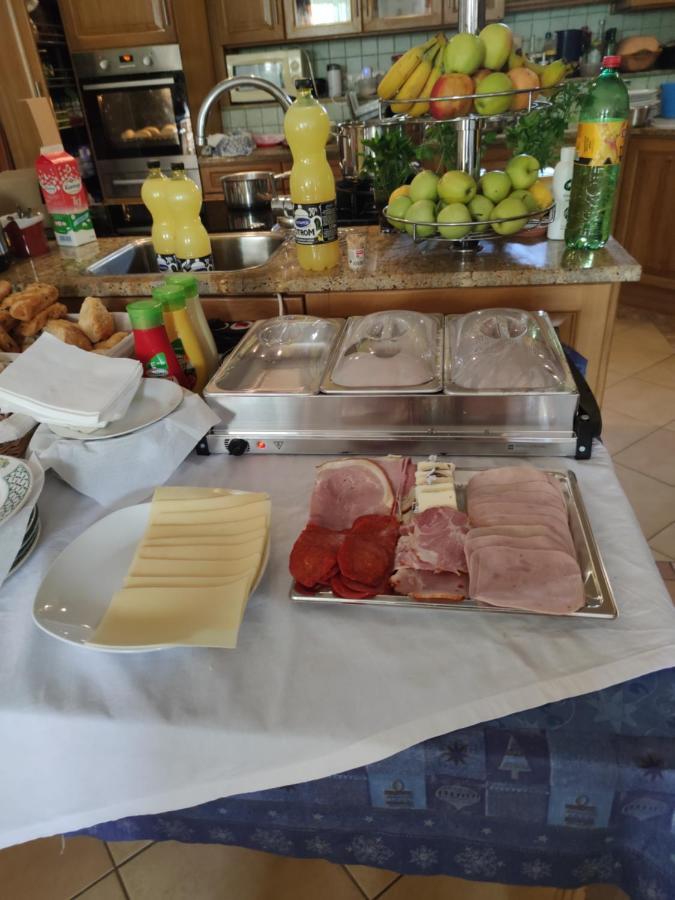 Malomkerek Vendeghaz Bed and Breakfast Fertőboz Buitenkant foto