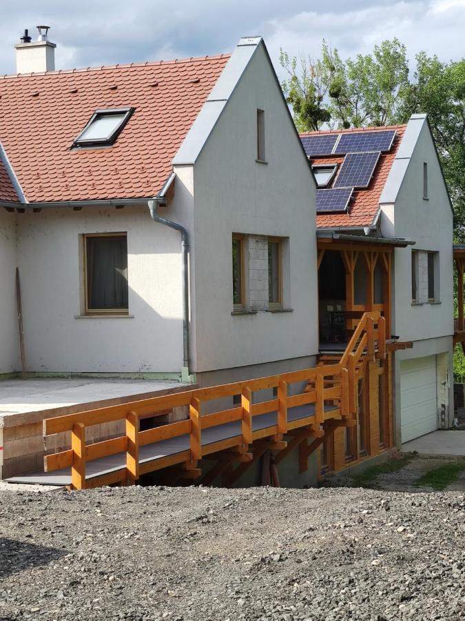 Malomkerek Vendeghaz Bed and Breakfast Fertőboz Buitenkant foto